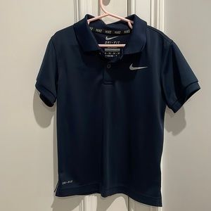 Nike top size 6 boys